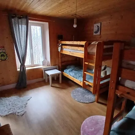 De L'ecureuil Apartment *